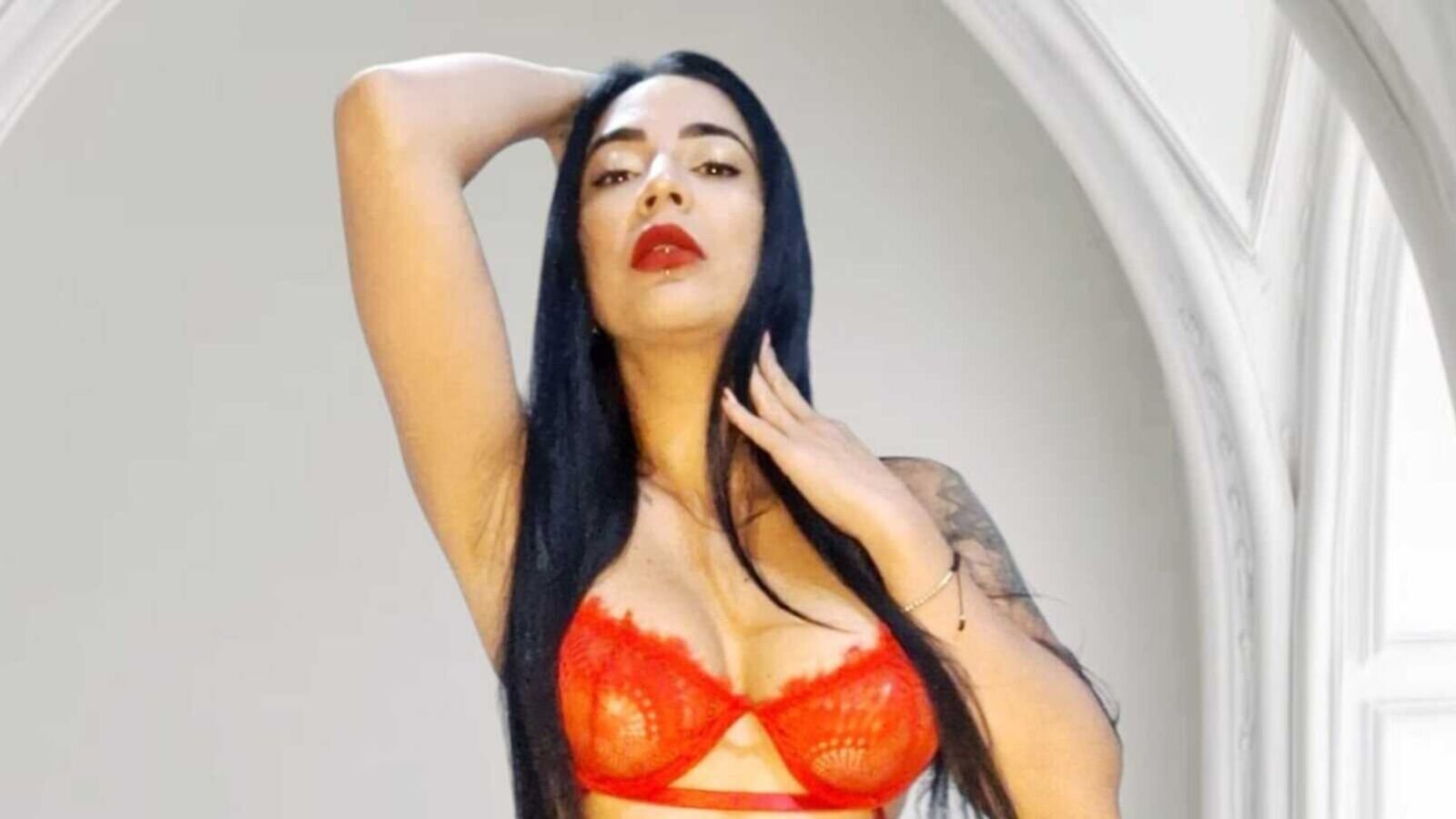 CyntiaSarat